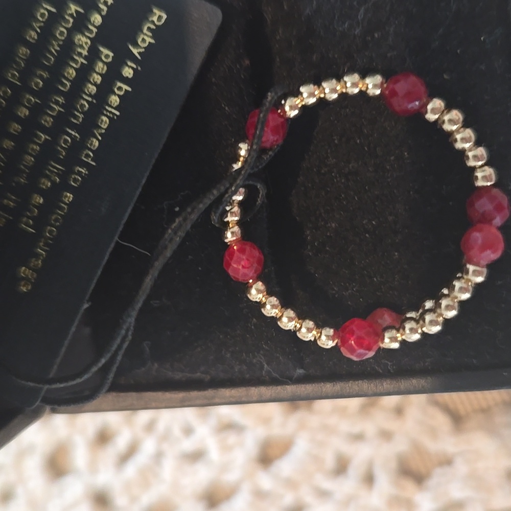 Elegant solid 14k Gold &Genuine RUBY RING.NWT. - Picture 3 of 4